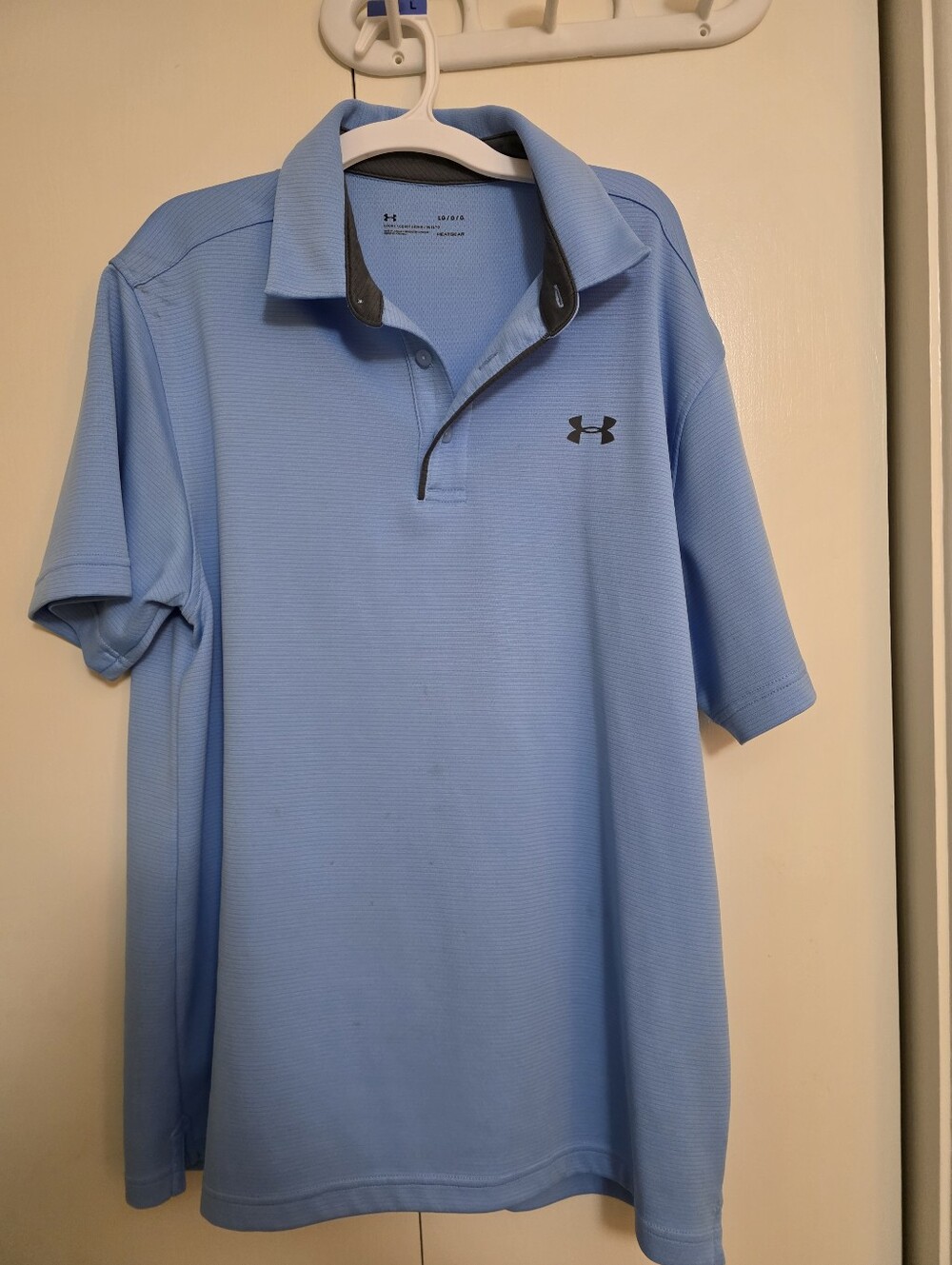 Under Armour Men’s Sky Blue Short-Sleeve Polo with Contrast Trim